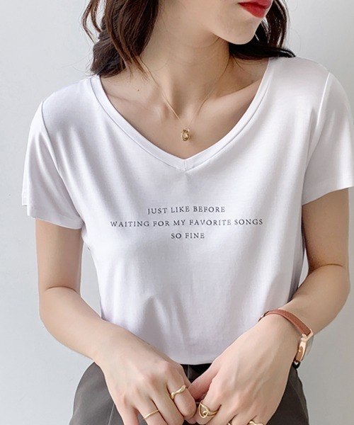 PRIVATE BEACH(プライベートビーチ)の「ロゴVネックTシャツ(Tシャツ/カットソー・レディース・ベージュ/ホワイト/ライトブルー/ブラック・S/M/L)」の13枚目の写真