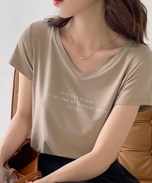 PRIVATE BEACH(プライベートビーチ)の「ロゴVネックTシャツ(Tシャツ/カットソー・レディース・ベージュ/ホワイト/ライトブルー/ブラック・S/M/L)」の8枚目の写真