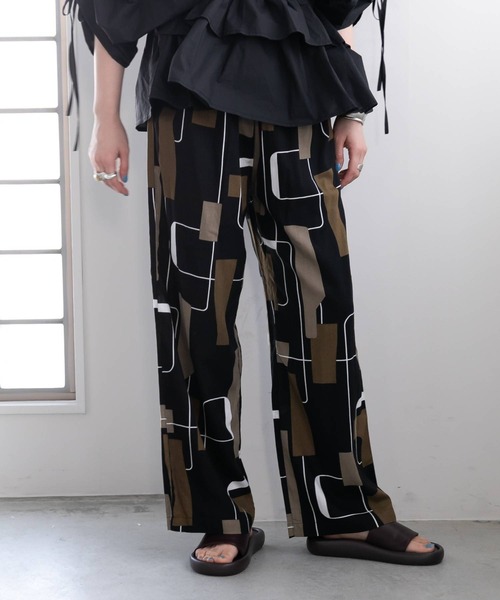 bohmal（ボマール）の「厚底ワンベルトサンダル（サンダル・レディース・ブラック/ダークブラウン・SMALL/MEDIUM/LARGE）」の17枚目の写真