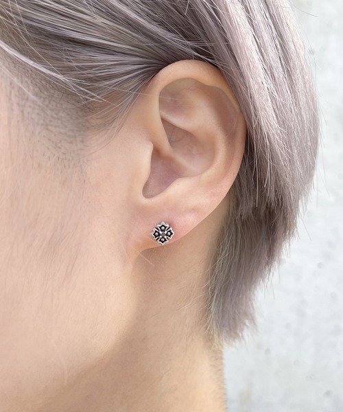 bizarre（ビザール）の「クロッシングシルバーピアス SILVER（ピアス（片耳用）・レディース・シルバー・FREE）」の3枚目の写真
