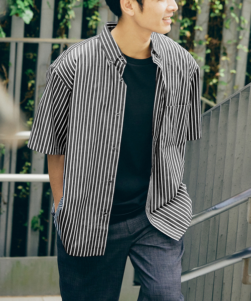 417 EDIFICE(フォーワンセブンエディフィス)の「【Essential / エッセンシャル】ボタンダウンストライプシャツ S/S(シャツ/ブラウス・メンズ・その他9/マルチ/その他2/その他10/ブルー/スカイブルー/サックスブルー・LARGE/MEDIUM/SMALL)」の4枚目の写真