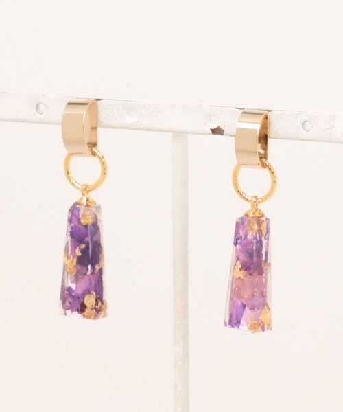 tone(トーン)の「【masamiyabi】シェルのかけら台形ピアス(MA)(ピアス(両耳用)・レディース・ピンク/パープル/ブラウン/ブルー/エメラルドブルー・FREE)」の7枚目の写真