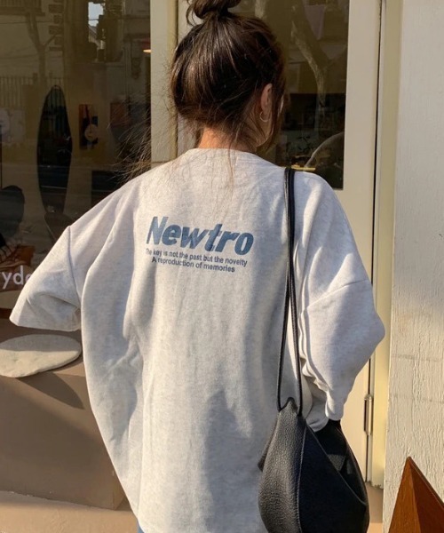 BARELY BLUE（ベアリーブルー）の「【 BARELY BLUE / ベアリーブルー 】 ビッグシルエット Newtro ロゴ Tシャツ（Tシャツ/カットソー・レディース・オフホワイト/ピンク/ネイビー・FREE）」の8枚目の写真