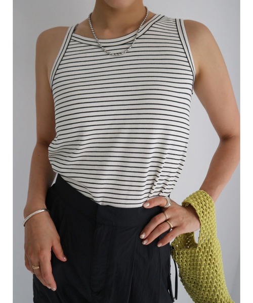 TRUNC（トランクエイティーエイト）の「Asymmetry Tank Top（タンクトップ・レディース・ブラック/ホワイト系その他・FREE）」の22枚目の写真