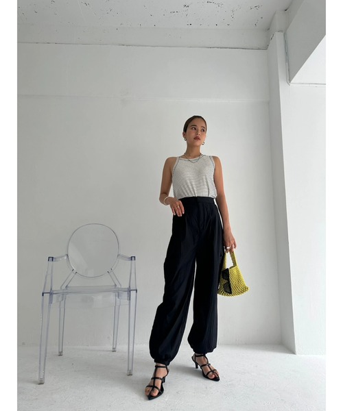 TRUNC（トランクエイティーエイト）の「Asymmetry Tank Top（タンクトップ・レディース・ブラック/ホワイト系その他・FREE）」の15枚目の写真