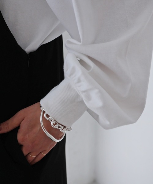 evernavy（エバーネイビー）の「ボリュームスリーブ長袖Tシャツ（Tシャツ/カットソー・レディース・ホワイト/ネイビー/ブラック・M）」の20枚目の写真