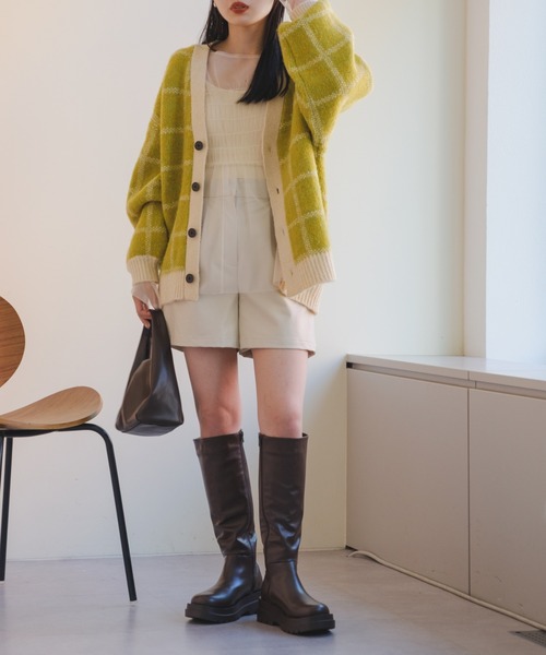 Kastane(カスタネ)の「【SETUP対応】フェイクレザーショートパンツ(その他パンツ・レディース・アイボリー/ブラック・FREE)」の17枚目の写真