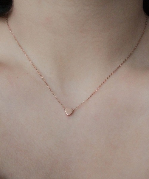 ebine（エビネ）の「金属アレルギー/Simple Heart Necklace/サージカルステンレス/ハートネックレス（ネックレス・レディース・シルバー/ゴールド/ピンクゴールド・38cm）」の6枚目の写真