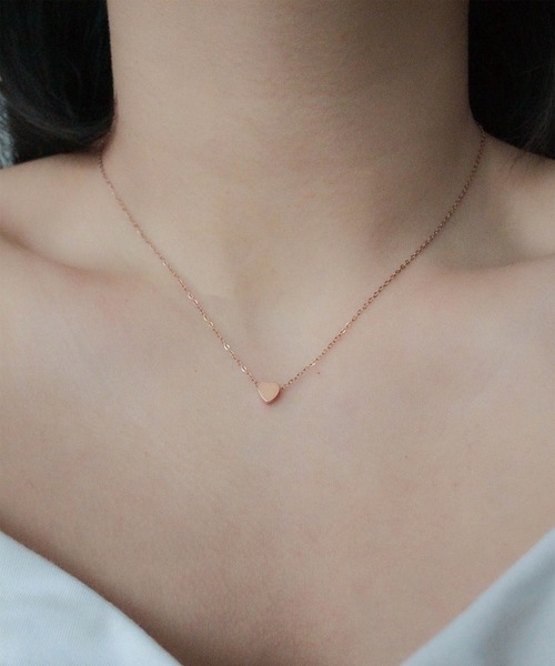 ebine（エビネ）の「金属アレルギー/Simple Heart Necklace/サージカルステンレス/ハートネックレス（ネックレス・レディース・シルバー/ゴールド/ピンクゴールド・38cm）」の7枚目の写真