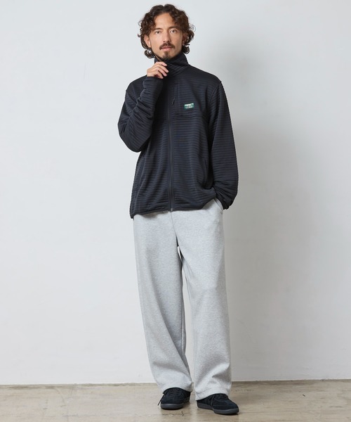 L.L.Bean(エルエルビーン)の「エアーライト・ニット・フルジップ 米国フィット・レギュラー(その他トップス・メンズ・グリーン/ブルーグリーン/ネイビー/オレンジ/ダークグレー/ブラック/モスグリーン/タン・SMALL/MEDIUM/LARGE)」の13枚目の写真