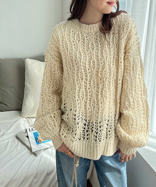 GeeRA(ジーラ)の「透かし柄編みルーズニット(ニット/セーター・レディース・ブルー/アイボリー・MEDIUM/LARGE)」の3枚目の写真