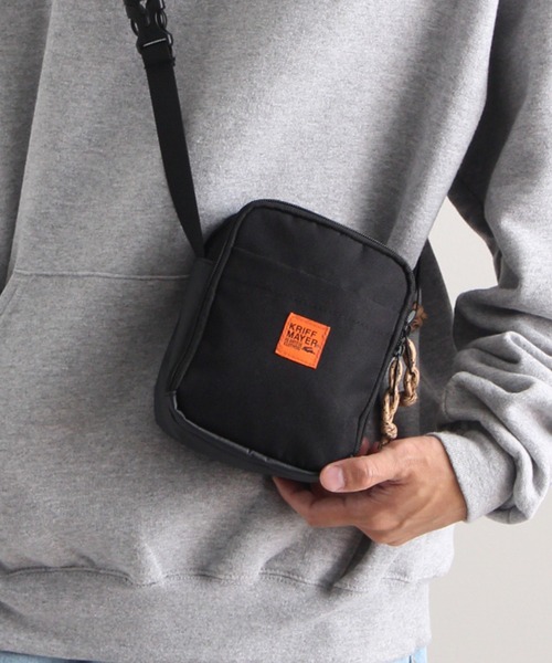 KRIFF MAYER（クリフメイヤー）の「【KRIFF MAYER/クリフメイヤー】ワンポイント マルチミニショルダーバッグ（ボディバッグ/ウエストポーチ・メンズ・ベージュ/ブラック/ダークグリーン・FREE）」の8枚目の写真