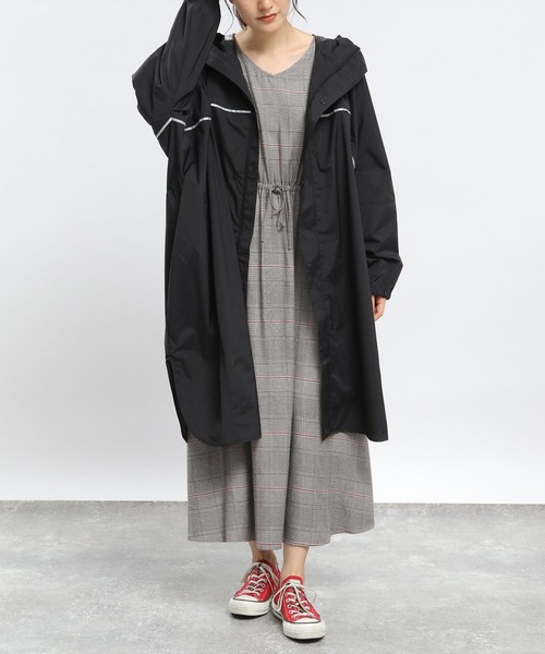 GLOBAL WORK Smile Seed Store（グローバルワーク スマイルシードストア）の「レインロングブルゾン/975910（ブルゾン・レディース・ブラック/ダークカーキ/ライトグレー・SMALL/LARGE/MEDIUM）」の4枚目の写真