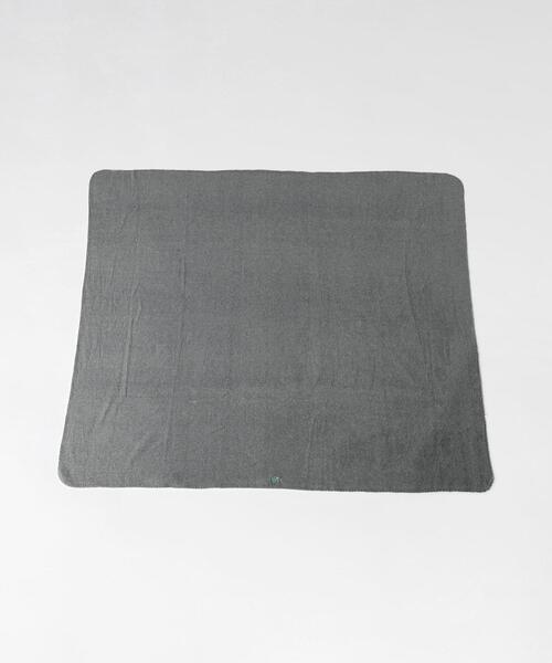 koti BEAUTY&YOUTH(コティ ビューティアンドユース)の「<Port Authority × koti BEAUTY&YOUTH> FLEECE BLANKET/ブランケット(アウトドアグッズ・メンズ・グレー/ケリー/パープル・FREE)」の2枚目の写真