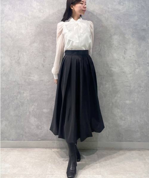 CELFORD(セルフォード)の「バルーンフレアスカート(スカート・レディース・アイボリー/ブラック/ゴールド・36/38)」の2枚目の写真