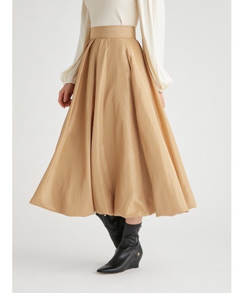 CELFORD(セルフォード)の「バルーンフレアスカート(スカート・レディース・アイボリー/ブラック/ゴールド・36/38)」の16枚目の写真