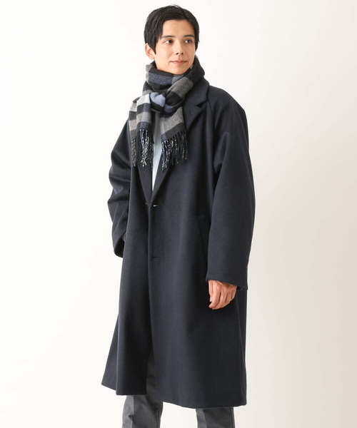 a.v.v(アーヴェヴェ)の「【プレゼントに人気】リバーシブルチェックマフラー(マフラー・メンズ・ネイビー/アイボリー・46)」の10枚目の写真