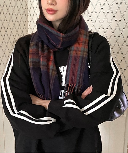 by muni:r（バイ ムニール）の「デイリーポイントチェックマフラー（マフラー・レディース・ベージュ/ネイビー/レッド・ONE SIZE）」の19枚目の写真