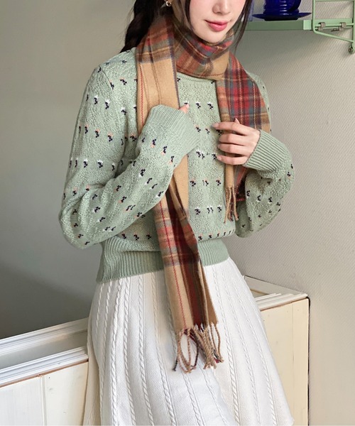 by muni:r（バイ ムニール）の「デイリーポイントチェックマフラー（マフラー・レディース・ベージュ/ネイビー/レッド・ONE SIZE）」の8枚目の写真