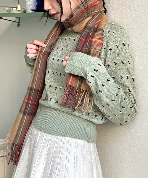 by muni:r（バイ ムニール）の「デイリーポイントチェックマフラー（マフラー・レディース・ベージュ/ネイビー/レッド・ONE SIZE）」の12枚目の写真