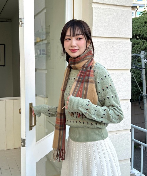 by muni:r（バイ ムニール）の「デイリーポイントチェックマフラー（マフラー・レディース・ベージュ/ネイビー/レッド・ONE SIZE）」の16枚目の写真