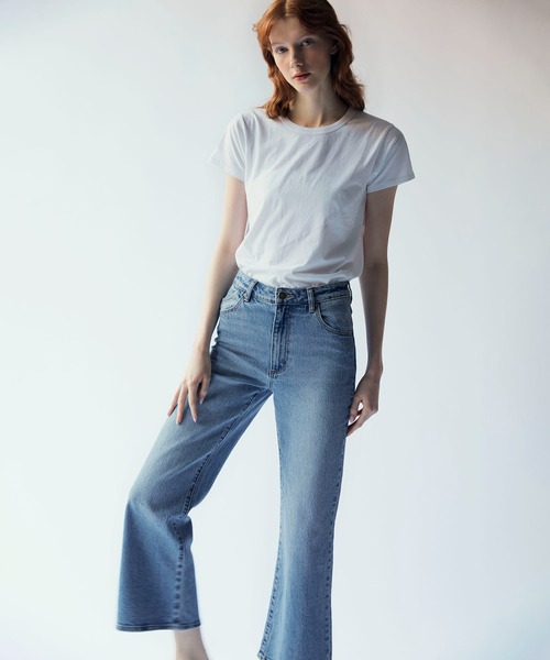 ROLLA'S(ローラス)の「【ROLLA'S for ADAM ET ROPE'】別注 EASTCOAST FLARE ANKLE(デニムパンツ・レディース・ブルー・25/26/27)」の17枚目の写真