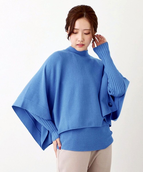 NICOLE white（ニコルホワイト）の「ニットスヌードポンチョ アンサンブル（ニット/セーター・レディース・グレー/オフホワイト/ブラック/ベージュ/ブルー/ライトイエロー・FREE）」の5枚目の写真