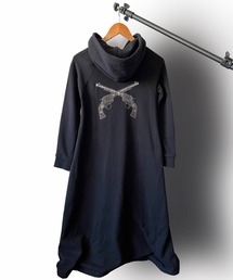 roarguns（ロアーガンズ）の「SUEDE HOODIE/SWARO L（ワンピース）」
