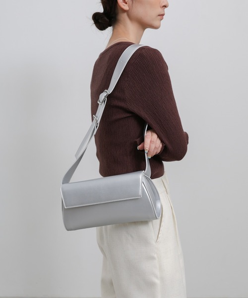 select MOCA(セレクトモカ)の「お気に入り3万件突破!ベルトショルダー横長バッグ(ショルダーバッグ・レディース・カーキ/ブラック/アイボリー/ブラウン/シルバー・FREE)」の14枚目の写真