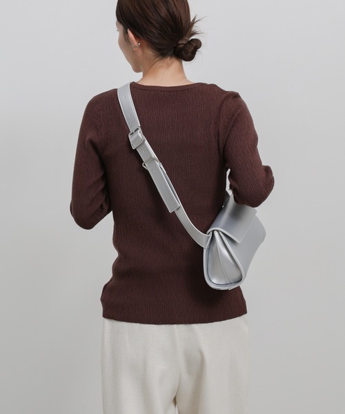 select MOCA(セレクトモカ)の「お気に入り3万件突破!ベルトショルダー横長バッグ(ショルダーバッグ・レディース・カーキ/ブラック/アイボリー/ブラウン/シルバー・FREE)」の21枚目の写真