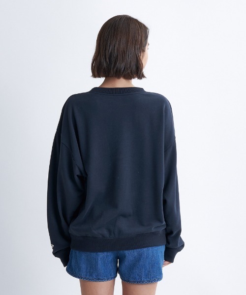 ROXY(ロキシー)の「LUCKY BAY/ロキシー胸ブランドロゴスウェットクルー(スウェット・レディース・ホワイト/ブラック/レッド・MEDIUM/LARGE/SMALL)」の11枚目の写真