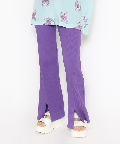 PUNYUS（プニュズ）の「フロントスリットフレアパンツ（その他パンツ・レディース・ブラック/オフホワイト/ブラウン/サックスブルー/グレー/パープル/ブルー・1/2/4/3）」の7枚目の写真