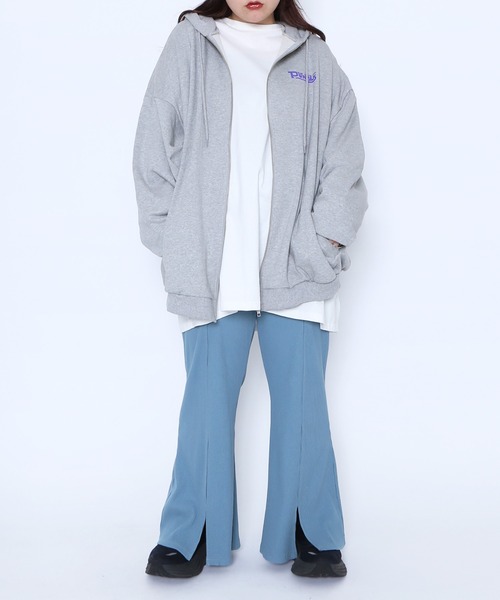 PUNYUS（プニュズ）の「フロントスリットフレアパンツ（その他パンツ・レディース・ブラック/オフホワイト/ブラウン/サックスブルー/グレー/パープル/ブルー・1/2/4/3）」の16枚目の写真