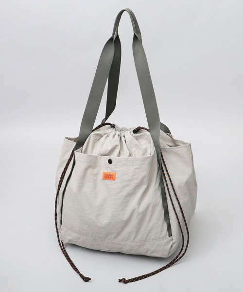 UNIVERSAL OVERALL(ユニバーサルオーバーオール)の「撥水ナイロン 大容量 ワンショルダー 巾着 トートバッグ 信玄武道バッグ Lサイズ(トートバッグ・メンズ・ブラック/ブラウン/グレー/カーキ・FREE)」の6枚目の写真