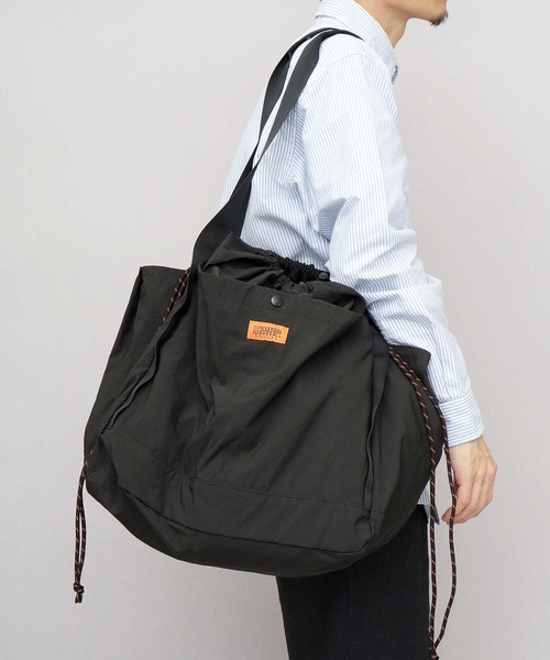 UNIVERSAL OVERALL(ユニバーサルオーバーオール)の「撥水ナイロン 大容量 ワンショルダー 巾着 トートバッグ 信玄武道バッグ Lサイズ(トートバッグ・メンズ・ブラック/ブラウン/グレー/カーキ・FREE)」の9枚目の写真
