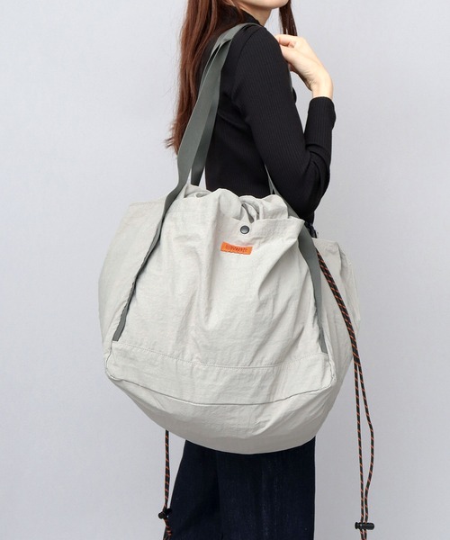 UNIVERSAL OVERALL(ユニバーサルオーバーオール)の「撥水ナイロン 大容量 ワンショルダー 巾着 トートバッグ 信玄武道バッグ Lサイズ(トートバッグ・メンズ・ブラック/ブラウン/グレー/カーキ・FREE)」の12枚目の写真