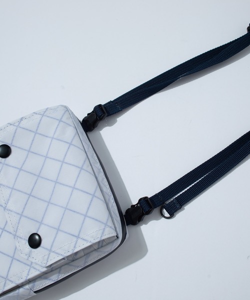 F/CE. （エフシーイー）の「F/CE. ECOPAK TRAVELLER / エフシーイー エコパック トラベラー（ボディバッグ/ウエストポーチ・メンズ・ブラック/ホワイト・FREE）」の14枚目の写真