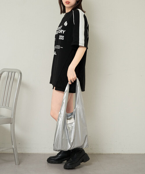 Chico（チコ）の「メタリックロゴマルシェトート（トートバッグ・レディース・ブルー/シルバー/ピンク/ホワイト/ネイビー・FREE）」の10枚目の写真