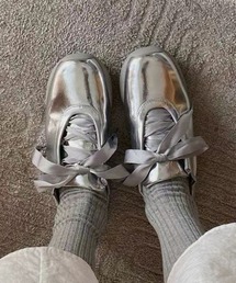 Vipoa（ヴィポア）の「ribbon lace ballet shoes（スニーカー）」