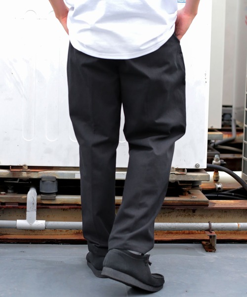 SPINNS（スピンズ）の「【ユニセックスで着用可能】コットンチノパンツ/ストレート（チノパンツ・メンズ・ベージュ/ブラック・L/M）」の8枚目の写真