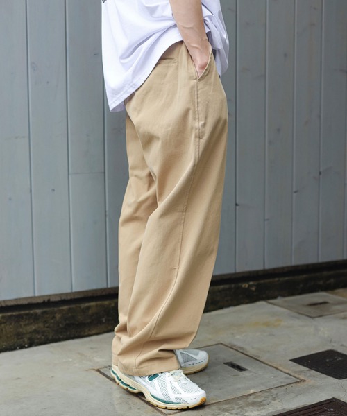 SPINNS（スピンズ）の「【ユニセックスで着用可能】コットンチノパンツ/ストレート（チノパンツ・メンズ・ベージュ/ブラック・L/M）」の20枚目の写真