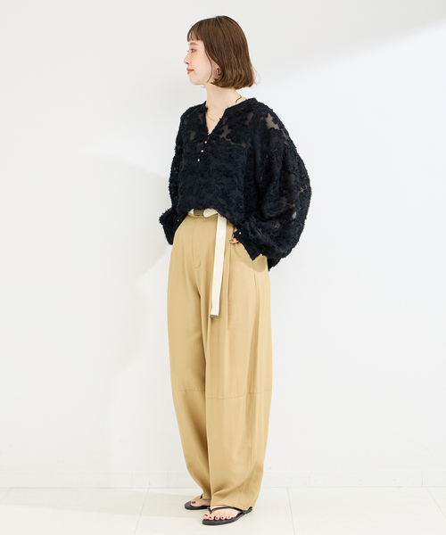 B.C STOCK(ベーセーストック)の「《追加》パフスリーブジャガードブラウス(シャツ/ブラウス・レディース・ブラック/アイボリー・FREE)」の18枚目の写真