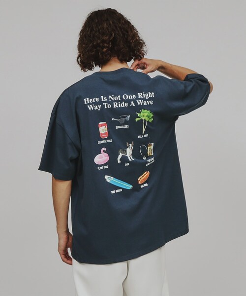 tk.TAKEO KIKUCHI(ティーケータケオキクチ)の「◆モチーフバックプリントTシャツ(Tシャツ/カットソー・メンズ・ホワイト/グレー/ブルー系その他・03/02/04)」の3枚目の写真