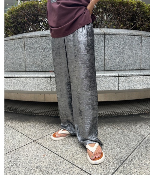 Unitage(ユニテージ)の「メタリックイージーパンツ(その他パンツ・レディース・ゴールド/シルバー・FREE)」の1枚目の写真