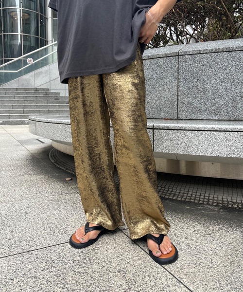 Unitage(ユニテージ)の「メタリックイージーパンツ(その他パンツ・レディース・ゴールド/シルバー・FREE)」の2枚目の写真