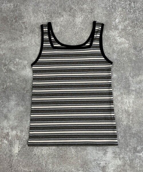 fredy emue（フレディエミュ）の「ラメテレコ/ボーダー２WAY タンクトップ（タンクトップ・レディース・アイボリー/ブラウン系その他/ブラック/ライトグレー/ブラック系その他・38）」の4枚目の写真