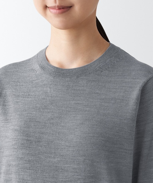 無印良品（ムジルシリョウヒン）の「婦人　洗えるウールハイゲージクルーネックセーター（ニット/セーター・レディース・グレー/ブルー/キャメル/バーガンディー/ライトグリーン・M/L/XL/S）」の21枚目の写真