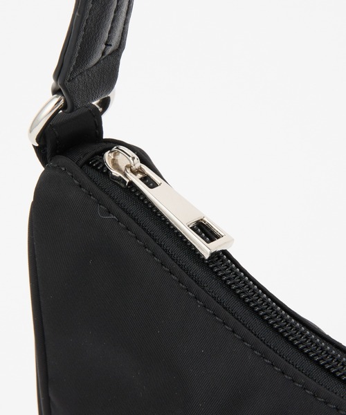 COLONY 2139(コロニートゥーワンスリーナイン)の「ワンハンドルナイロンバッグ(ハンドバッグ・レディース・ブラック・FREE)」の14枚目の写真
