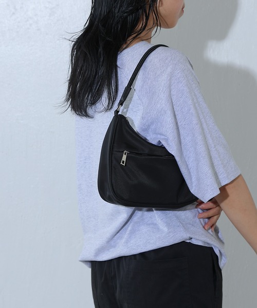 COLONY 2139(コロニートゥーワンスリーナイン)の「ワンハンドルナイロンバッグ(ハンドバッグ・レディース・ブラック・FREE)」の7枚目の写真