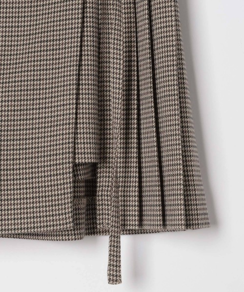 Heather（ヘザー）の「プリーツラップミニスカート　140752（スカート・レディース・グレー系その他/ベージュ系その他/チャコールグレー・M/S）」の6枚目の写真